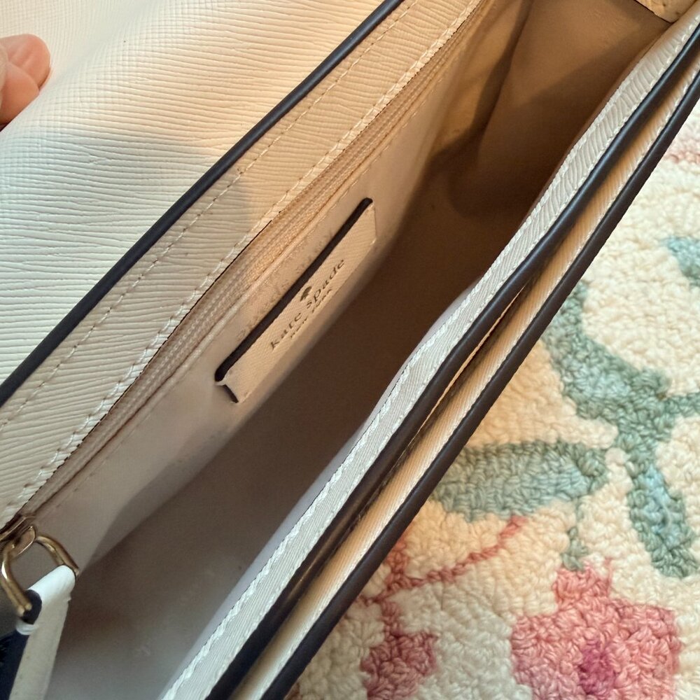 Kate Spade Madison Strawberry Vine Printed Saffiano Saddle Bag (Pre-loved) - Picture 4 of 5